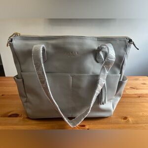 Elkie and Co Aberdeen - Stone with Floral interior